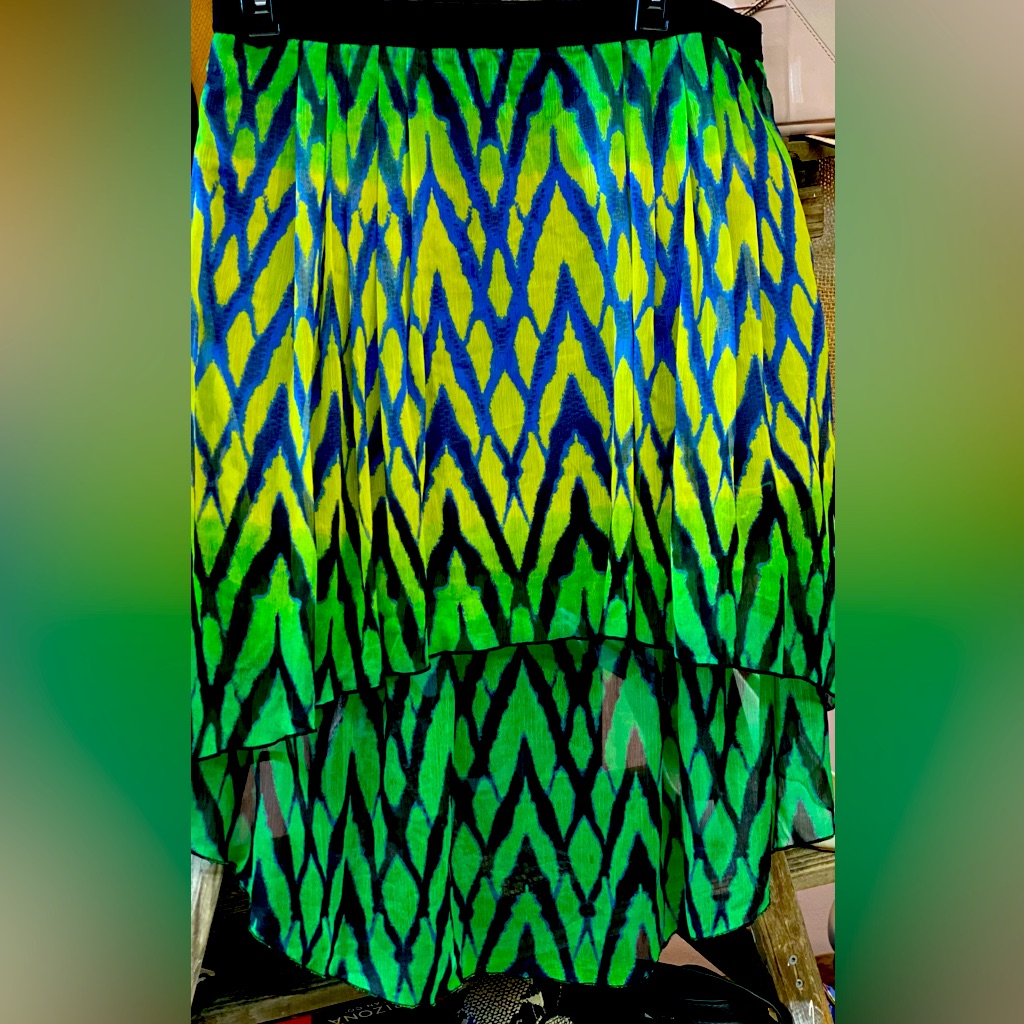 Skirt Green And Yellow  Fox Surfing Brand  Size Med
